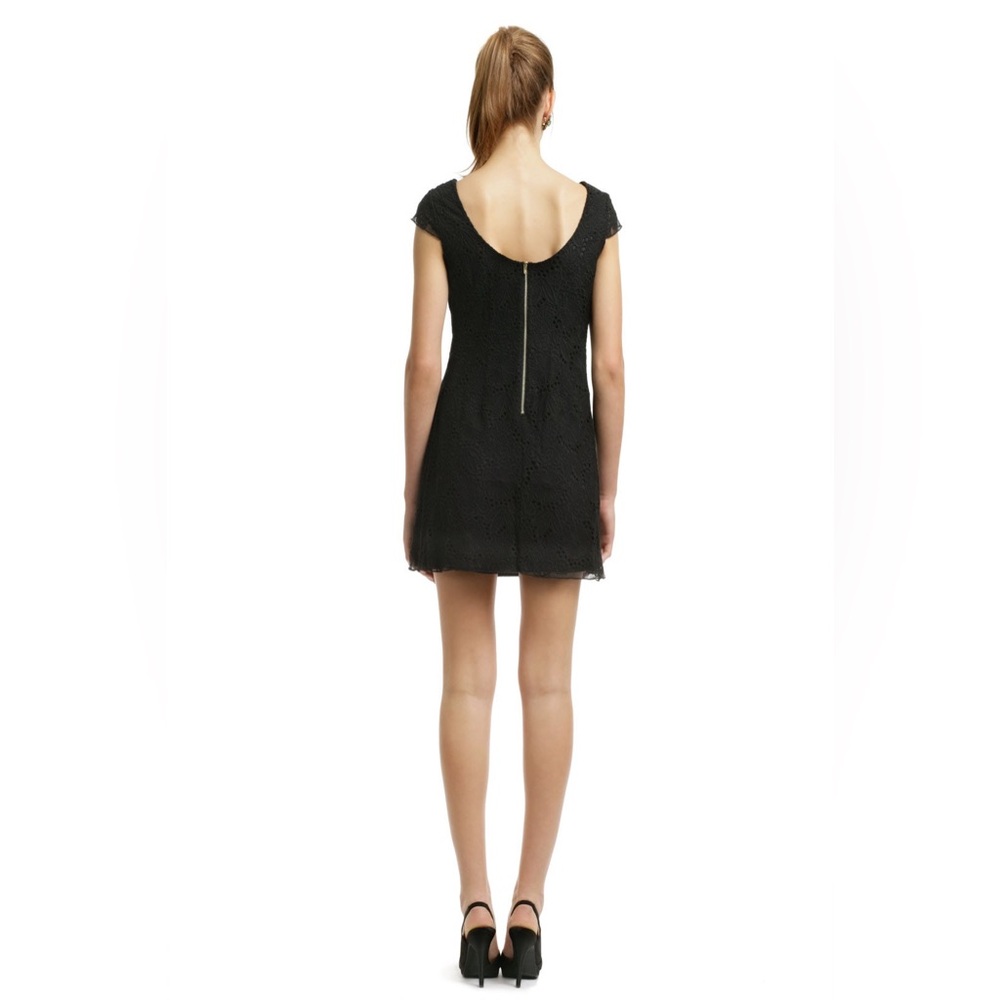 Lilly Pulitzer Black Lace Overlay Jeanette Mini Dress size 2 EUC - Picture 2 of 11